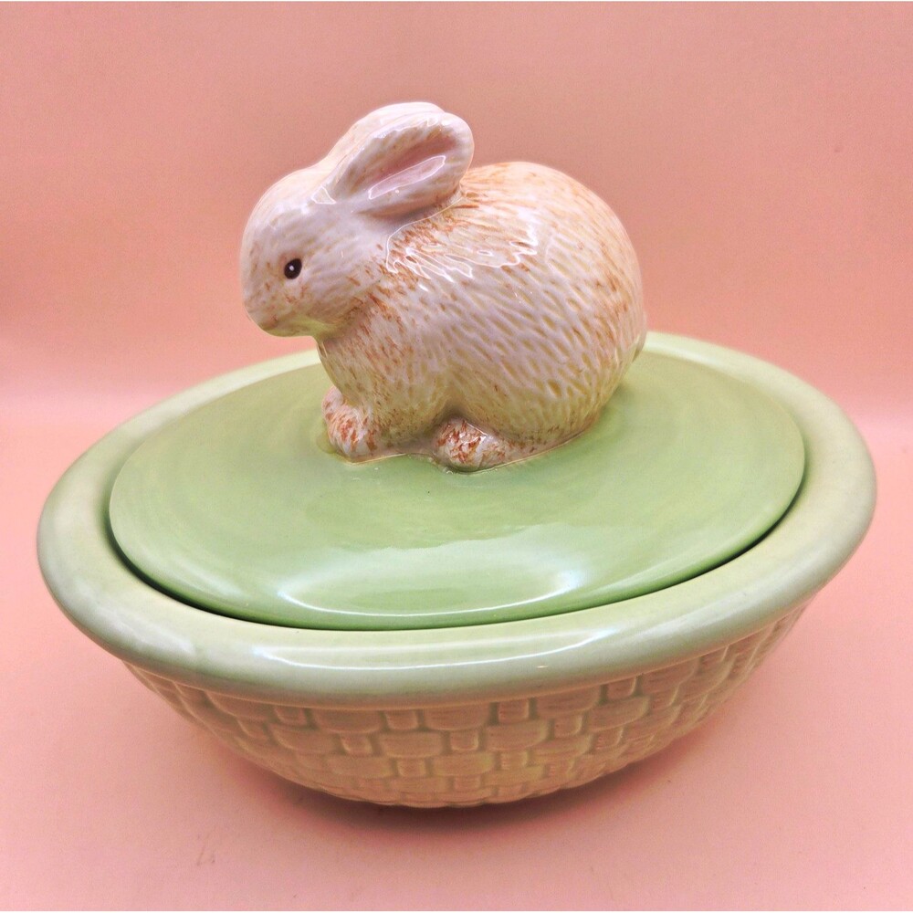 Hallmark Bunny Rabbit Green Ceramic Oval Covered Dish w/ Lid Basketweave